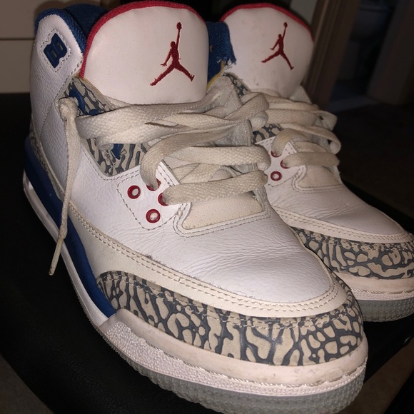 Jordan True Blue Sneakers - Picture 1 of 2
